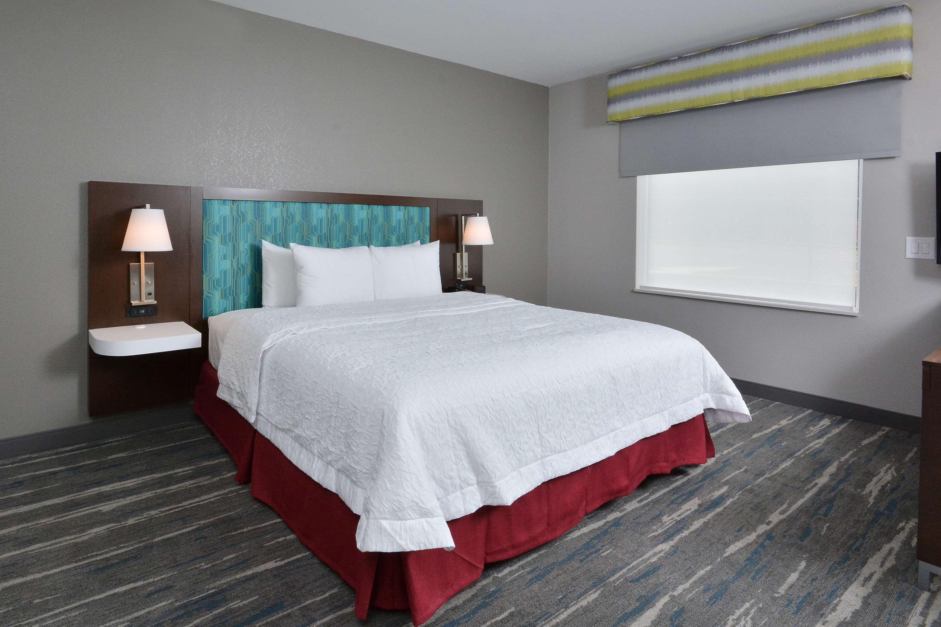 Hampton Inn & Suites Charlotte North I 485 Exteriör bild