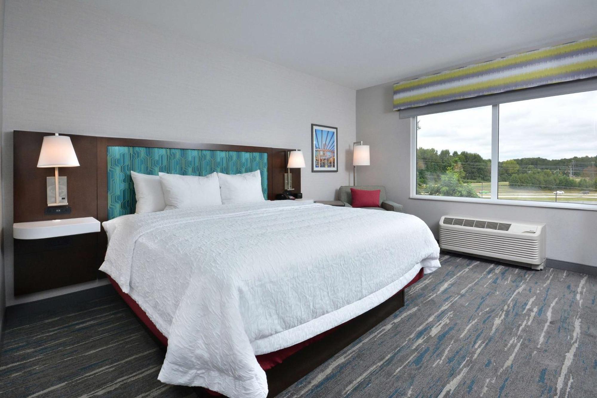 Hampton Inn & Suites Charlotte North I 485 Exteriör bild
