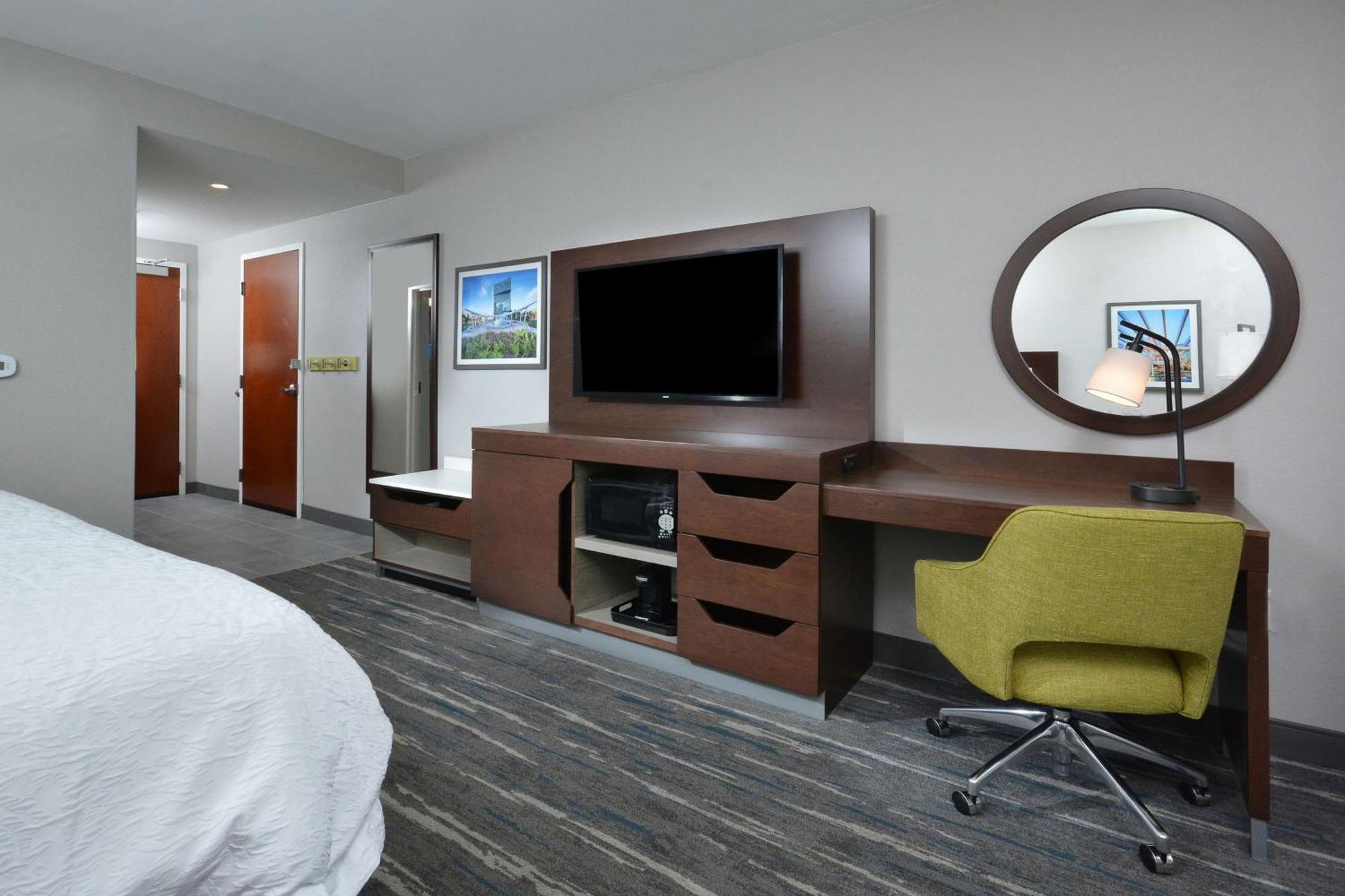 Hampton Inn & Suites Charlotte North I 485 Exteriör bild