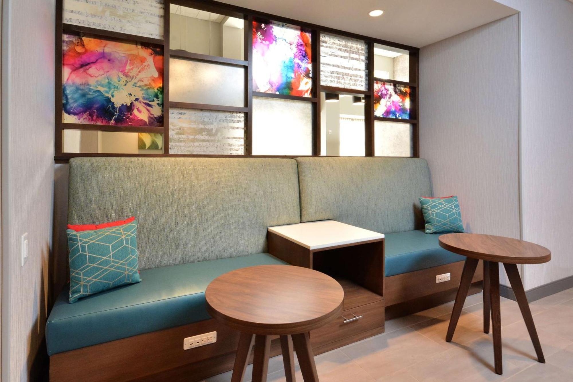 Hampton Inn & Suites Charlotte North I 485 Exteriör bild
